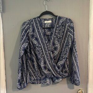 Abercrombie & Fitch Wrap Front Paisley Print‎ Blouse Size S